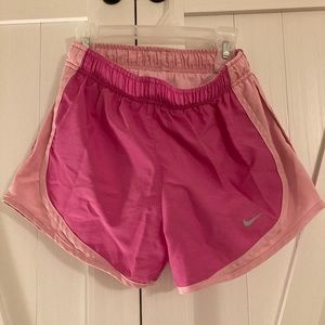 Nike women’s running shorts